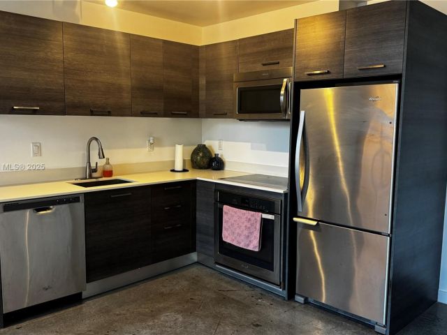 Apartment for rent  Unit #2205 - photo 6258256