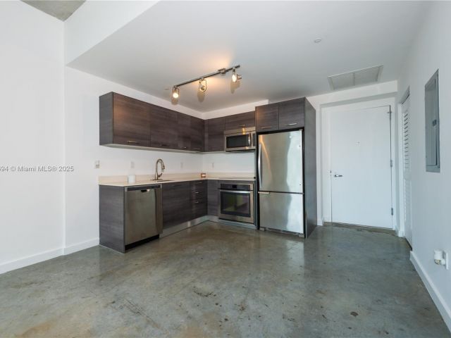 Apartment for rent  Unit #2205 - photo 6258258