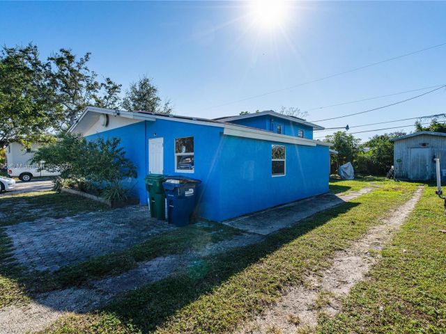 Home for sale at 1300 NE 203rd St - photo 6255682