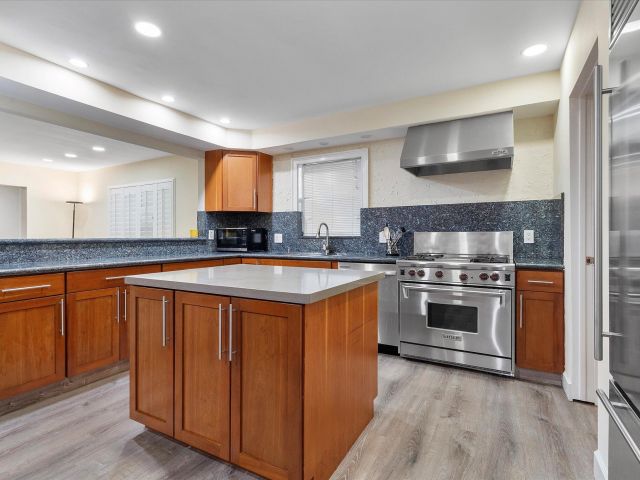 Home for sale at 1359 Washington Street - photo 6257205