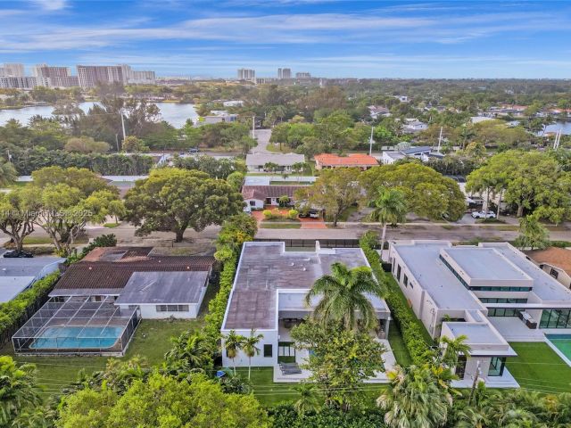 Home for rent at 2441 NE 200th St . - photo 6256204