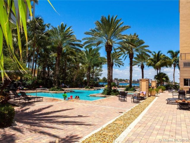 Apartment for sale  Unit #3105 - photo 6258022