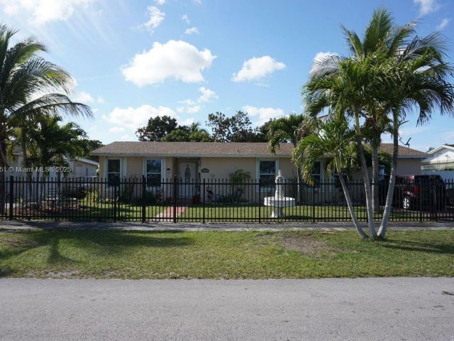 Home for sale at 19050 125th Ave - photo 6285331