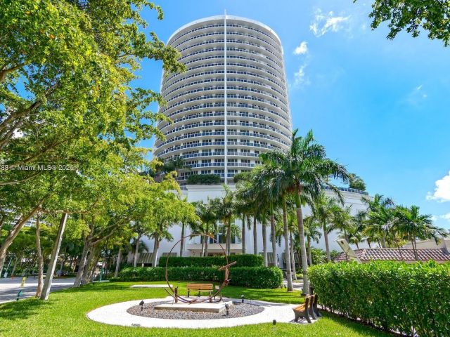 Apartment for sale  Unit #701 - photo 6285185