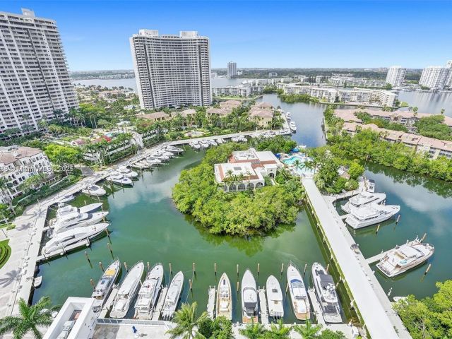 Apartment for sale  Unit #701 - photo 6285186