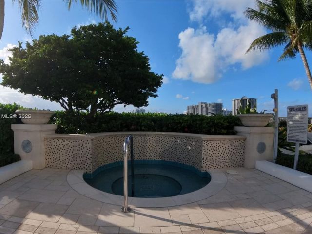 Apartment for sale  Unit #701 - photo 6285187