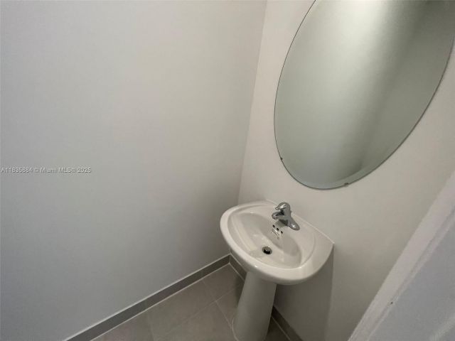 Home for rent at 13378 SW 286th St 13378 - photo 6274572