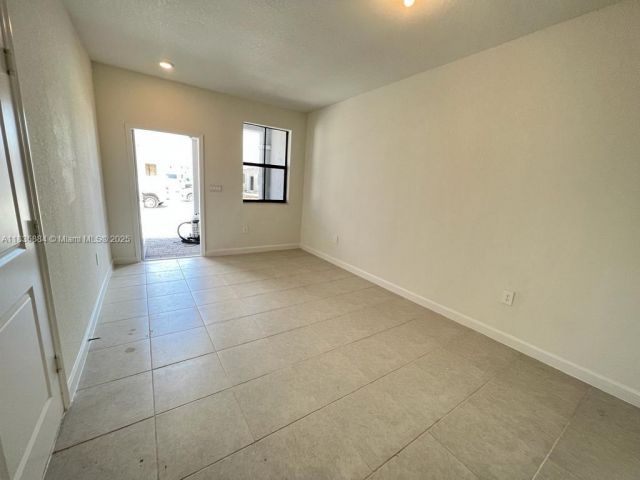 Home for rent at 13378 SW 286th St 13378 - photo 6274577