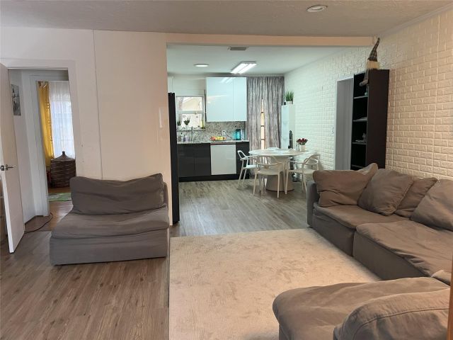 Home for sale at 1719 S Hayes St - photo 6269674