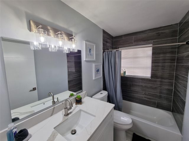 Home for sale at 4740 SW 43rd Ave - photo 6280885