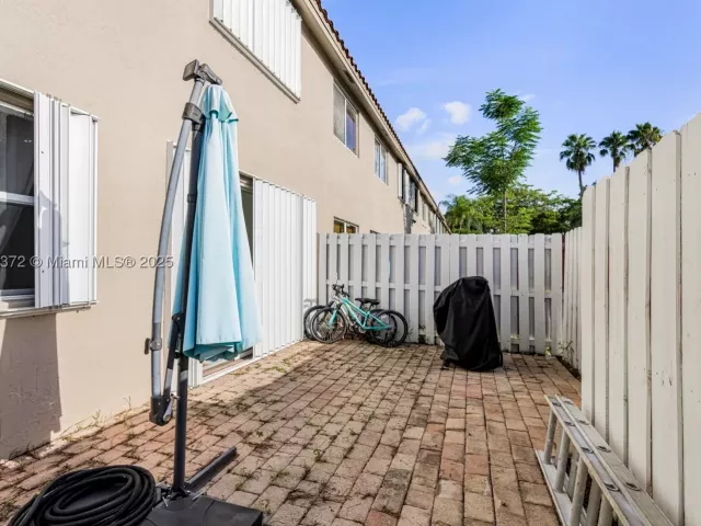 3-bedroom home for sale in Miami - 11532 SW 148th Path - MondialRealty