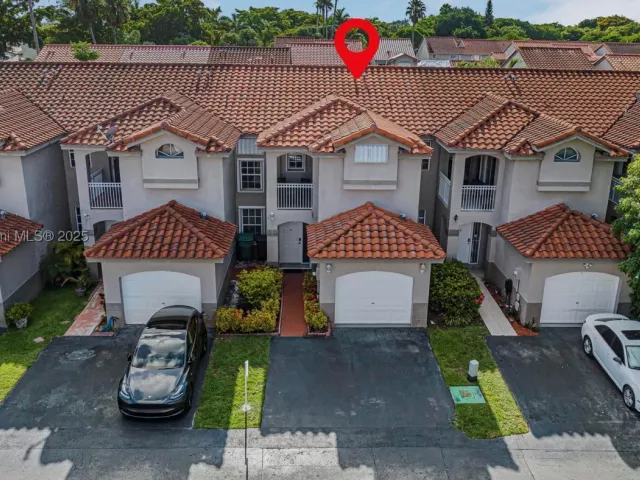 3-bedroom home for sale in Miami - 11532 SW 148th Path - MondialRealty