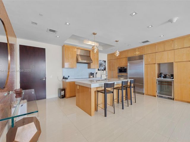 Apartment for rent  Unit #1905N - photo 6260456