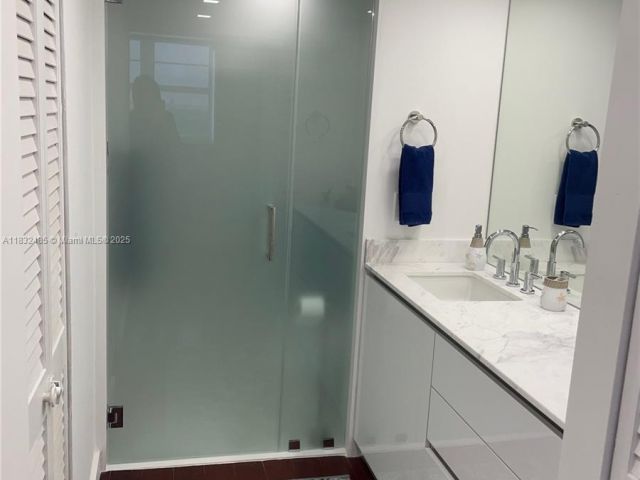 Apartment for rent  Unit #805 - photo 6262962