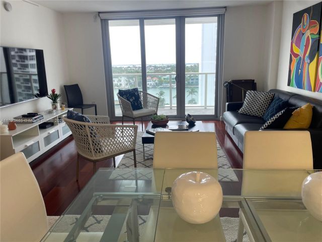 Apartment for rent  Unit #805 - photo 6262969