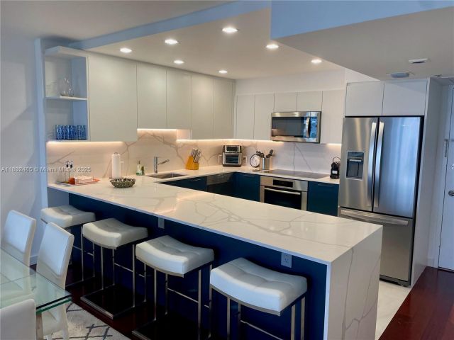 Apartment for rent  Unit #805 - photo 6262974