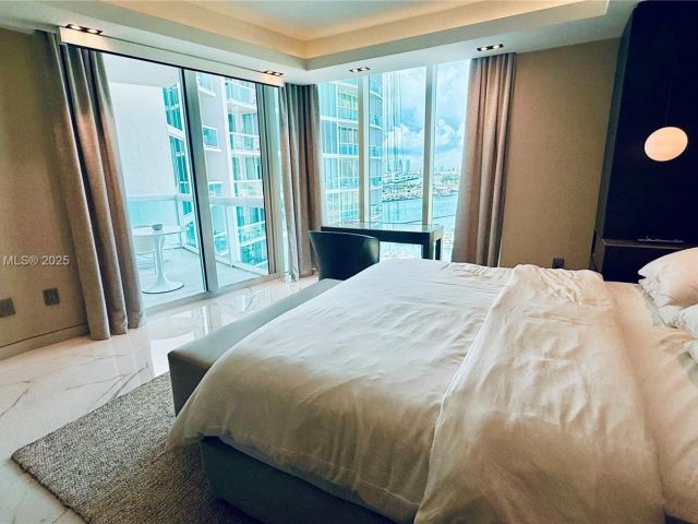 Apartment for sale  Unit #1706 - photo 6260589