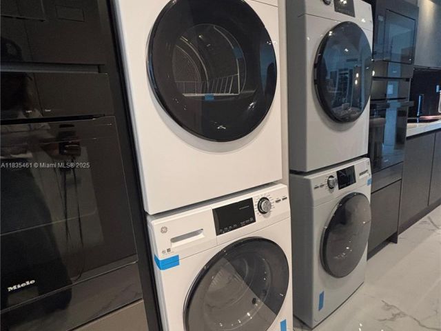 Apartment for sale  Unit #1706 - photo 6260594