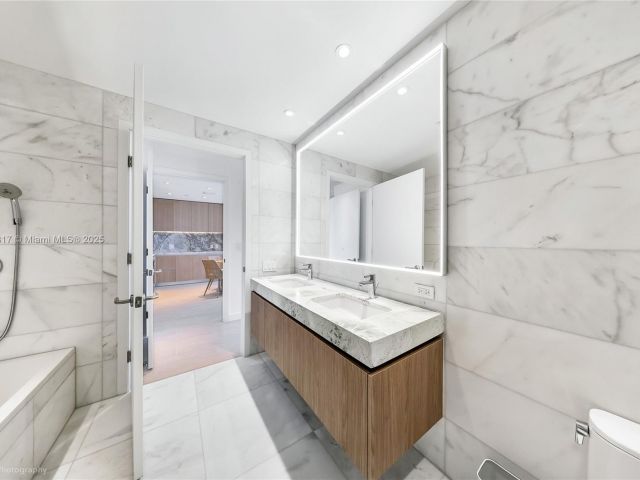 Apartment for sale  Unit #1906 - photo 6263195