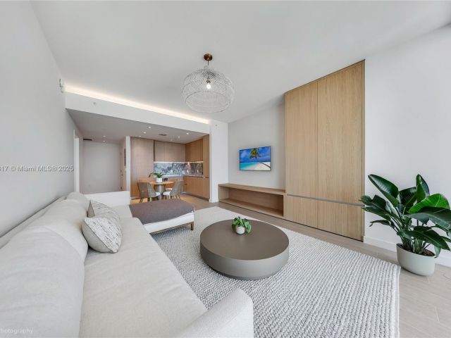 Apartment for sale  Unit #1906 - photo 6263198