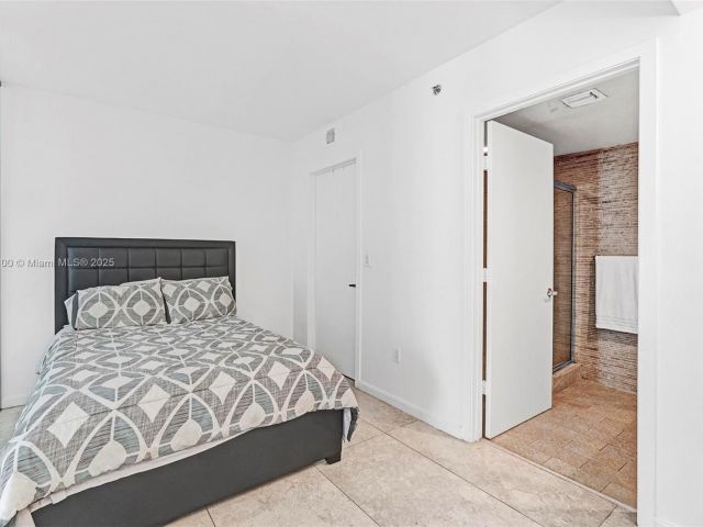 Apartment for sale  Unit #601 - photo 6261190