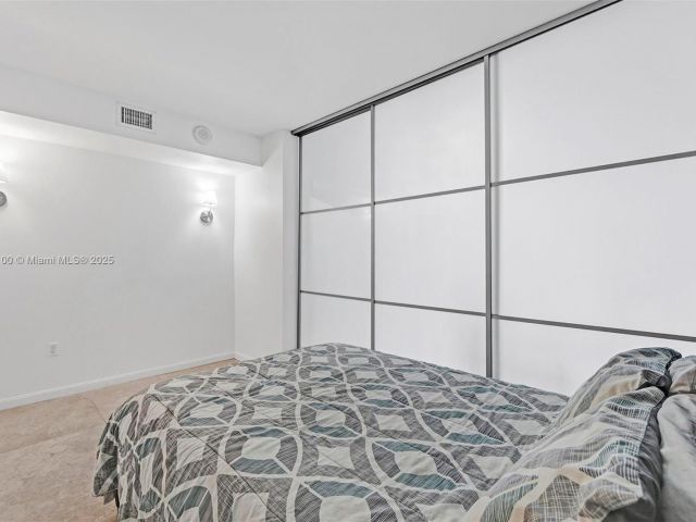 Apartment for sale  Unit #601 - photo 6261191