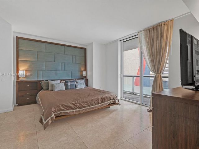 Apartment for sale  Unit #601 - photo 6261192