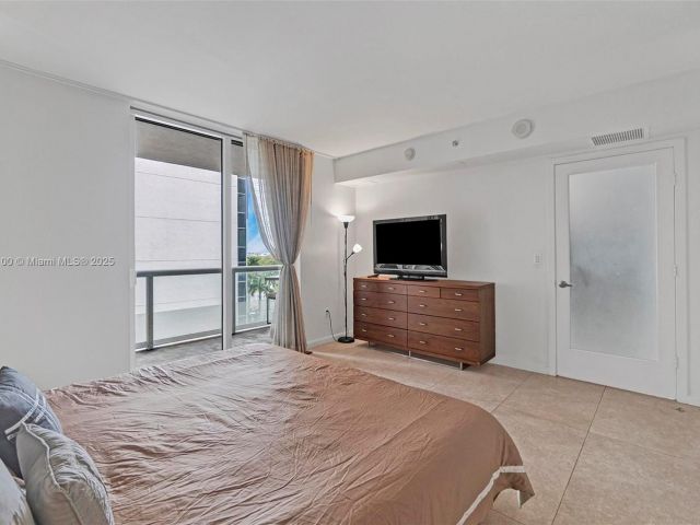 Apartment for sale  Unit #601 - photo 6261194