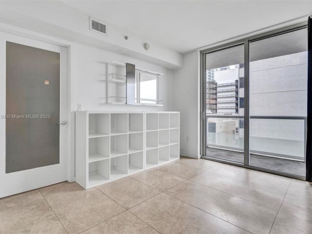 Apartment for sale  Unit #601 - photo 6261197