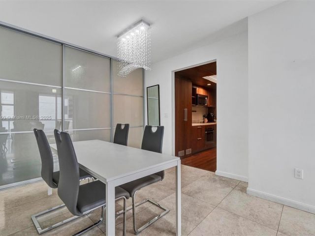 Apartment for sale  Unit #601 - photo 6261202