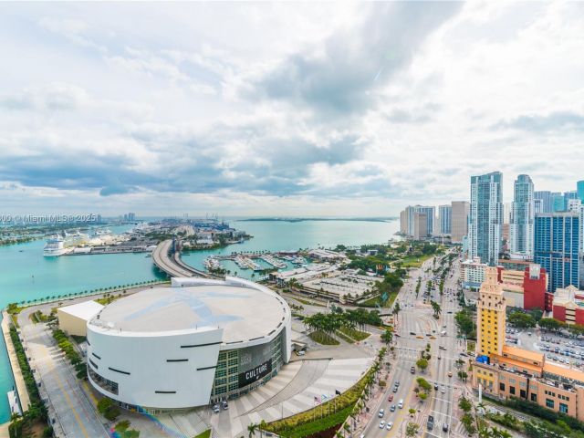 Apartment for sale  Unit #3506 - photo 6267771