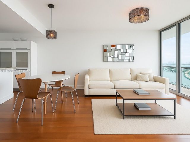 Apartment for sale  Unit #3506 - photo 6267773