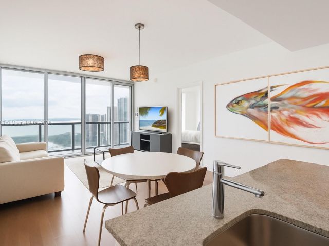 Apartment for sale  Unit #3506 - photo 6267776