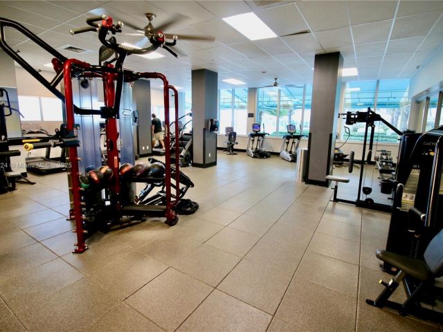 Apartment for sale  Unit #427 - photo 6261373