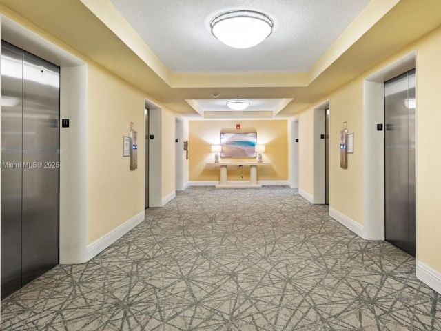 Apartment for sale  Unit #427 - photo 6261377