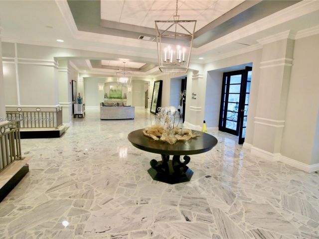 condo for sale in Hollywood - 2501 S Ocean Dr 427 - MondialRealty