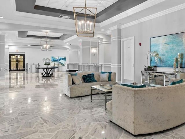 condo for sale in Hollywood - 2501 S Ocean Dr 427 - MondialRealty