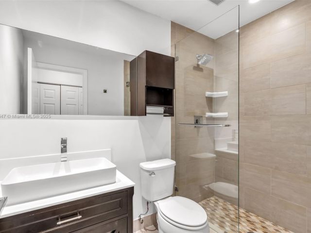 Home for sale at 21160 Mainsail Cir H12 - photo 6823539