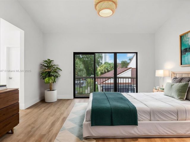 Home for sale at 21160 Mainsail Cir H12 - photo 6823545