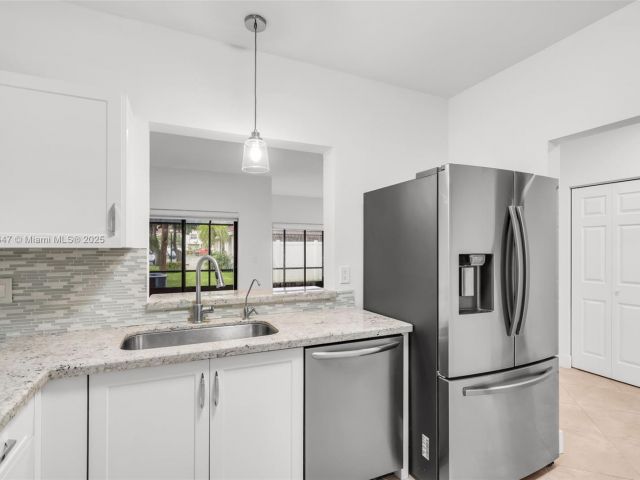 Home for sale at 21160 Mainsail Cir H12 - photo 6823548