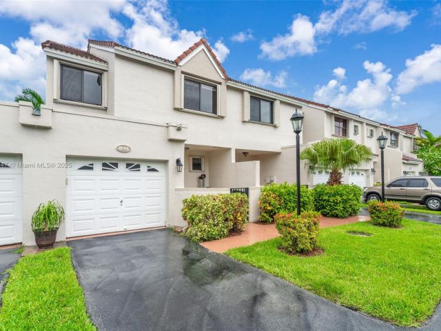 Home for sale at 21160 Mainsail Cir H12 - photo 6823556