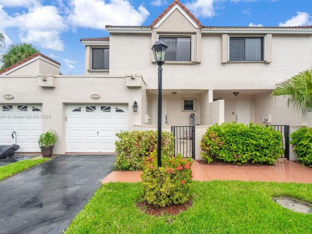 Home for sale at 21160 Mainsail Cir H12 - photo 6823557