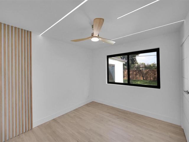 Home for sale at 1257 NW 4th St - photo 6262012