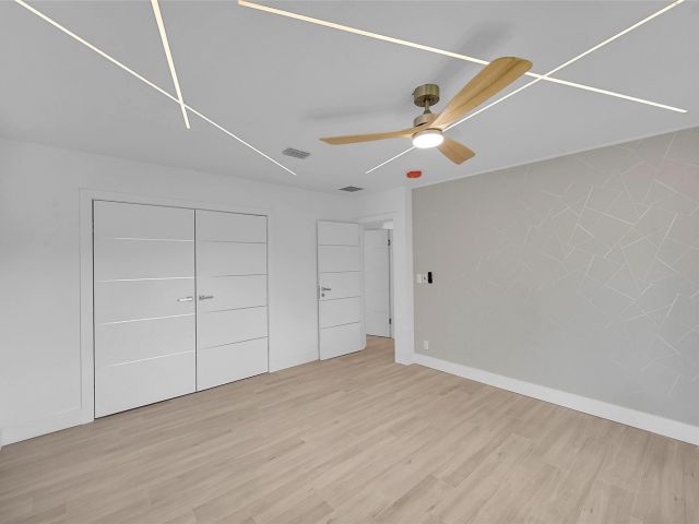 Home for sale at 1257 NW 4th St - photo 6262013