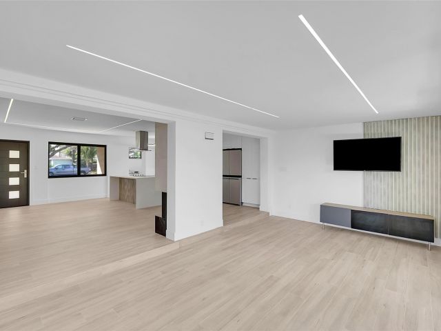 Home for sale at 1257 NW 4th St - photo 6262018