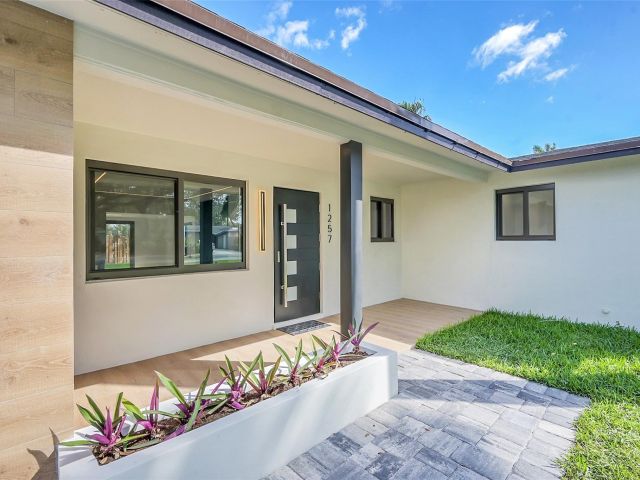 Home for sale at 1257 NW 4th St - photo 6262030