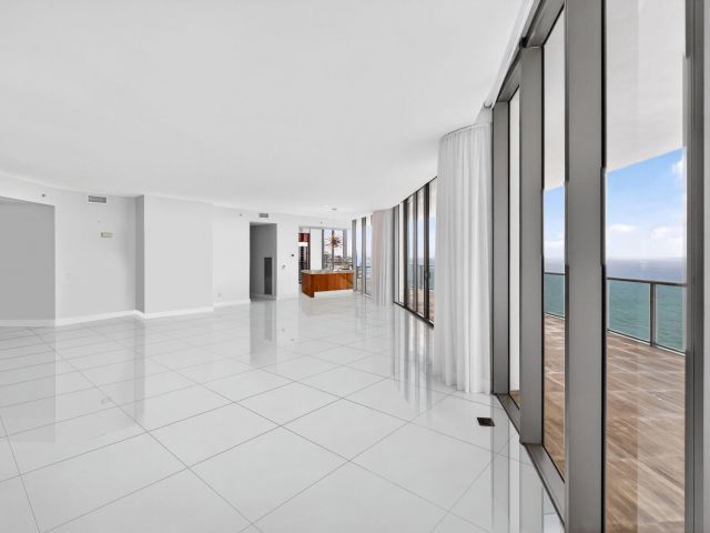 Apartment for sale  Unit #Ph 2700 - photo 6263298