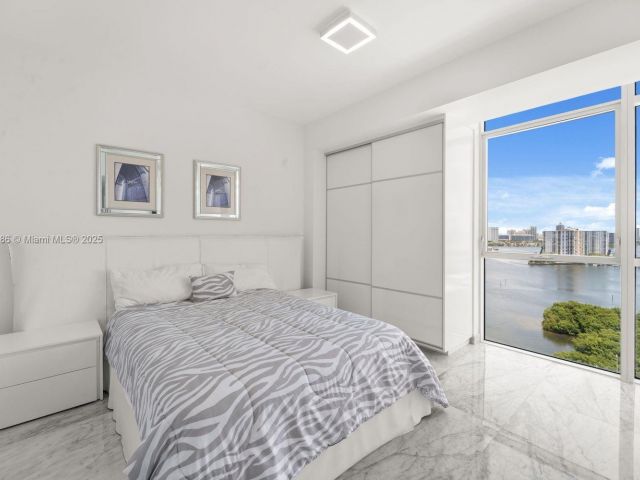 Apartment for sale  Unit #2008 - photo 6262383