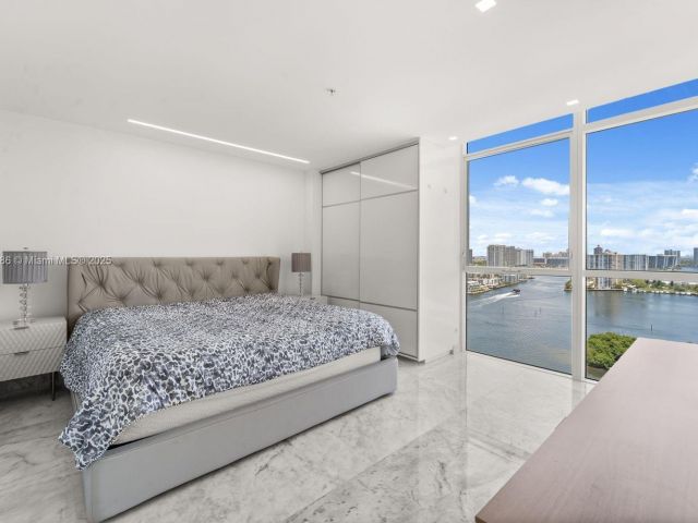 Apartment for sale  Unit #2008 - photo 6262385