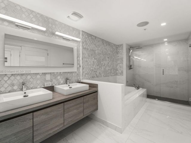 Apartment for sale  Unit #2008 - photo 6262387